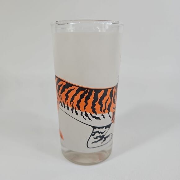 Vintage 1960s Esso Exxon Gas "Put A Tiger in Your Tank" Drinking Frosted Glass - Picture 2 of 4